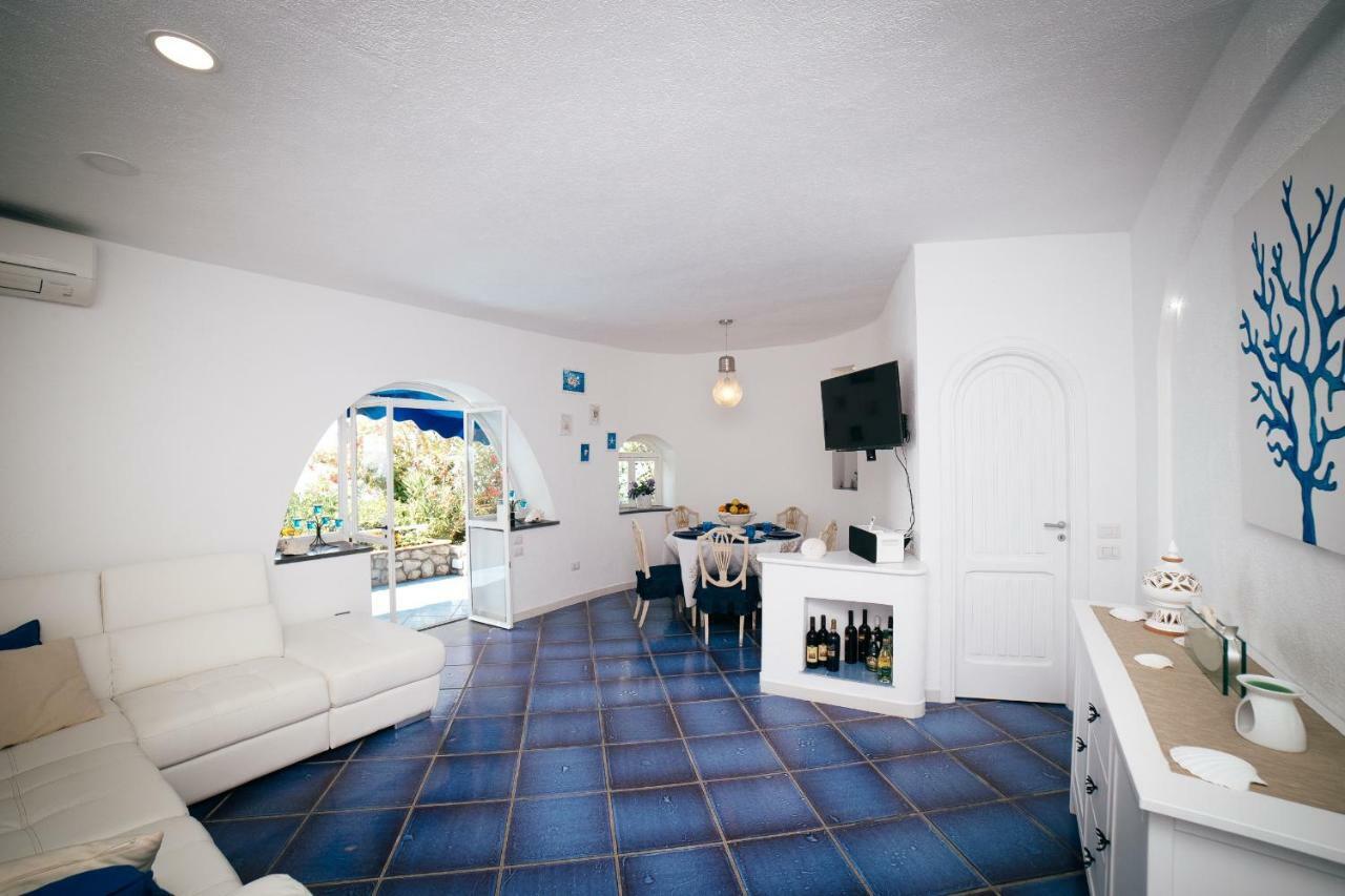 Blue Eyes Villa Нерано Екстериор снимка